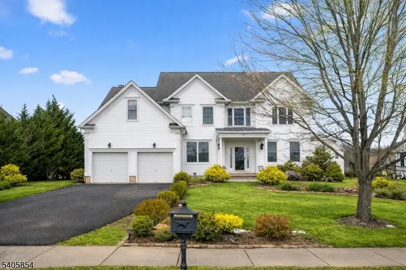 4 Forest Hill Ct, Whippany, NJ 07981 - Image #1