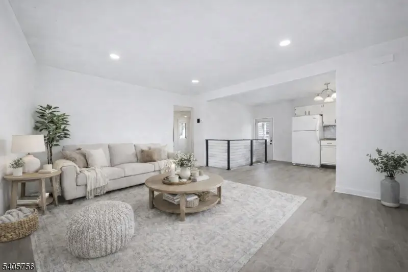 12 Carlson Pl, Lake Hiawatha, NJ 07034 - Image #3