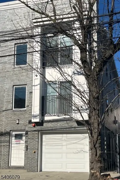 120 Fleming Ave, Newark, NJ 07105 - #2