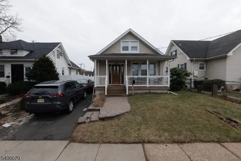 264 W Colfax Ave, Roselle Park, NJ 07204 - Image #2
