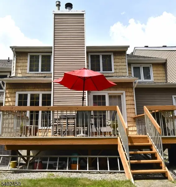 47 Edgefield Dr, Parsippany Troy Hills, NJ 07950 - Image #2