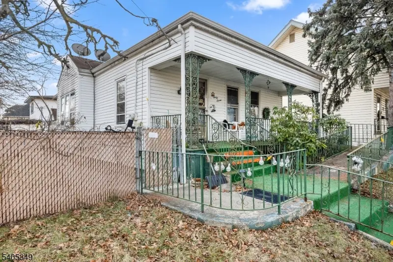 37 Raritan Rd, Linden, NJ 07036 - #1