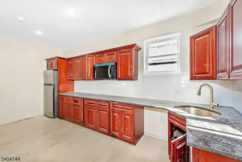 39 Ellis Ave, Irvington, NJ 07111 - #2