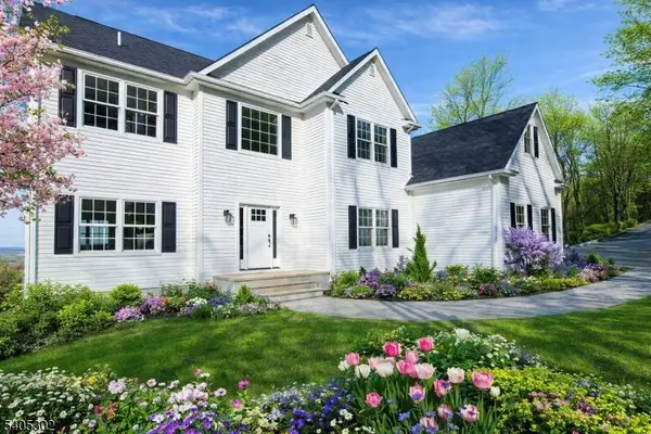 51 Staats Rd, Bethlehem Twp., NJ 08804