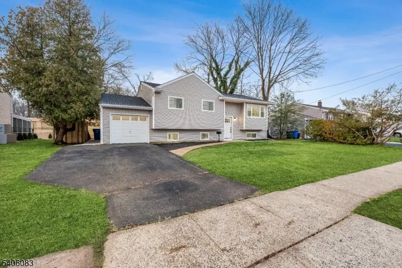 139 Lee Dr, Middlesex, NJ 08846 - Image #3