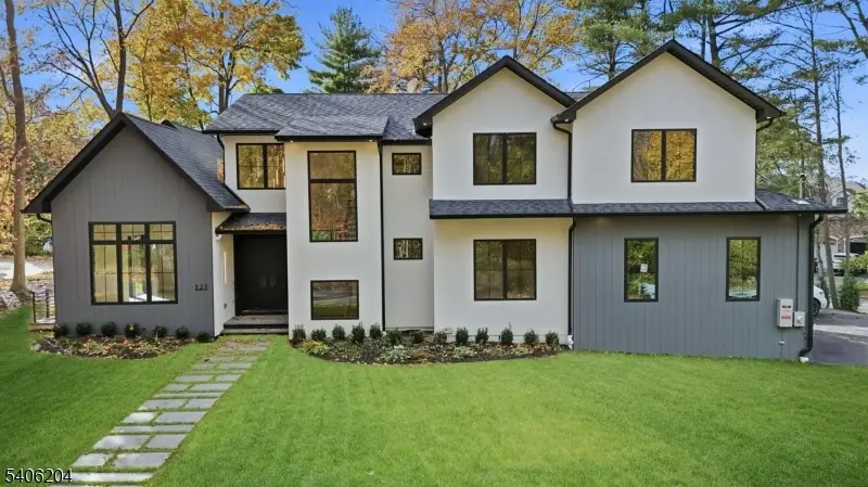 121 Engle St, Cresskill, NJ 07626 - Image #2