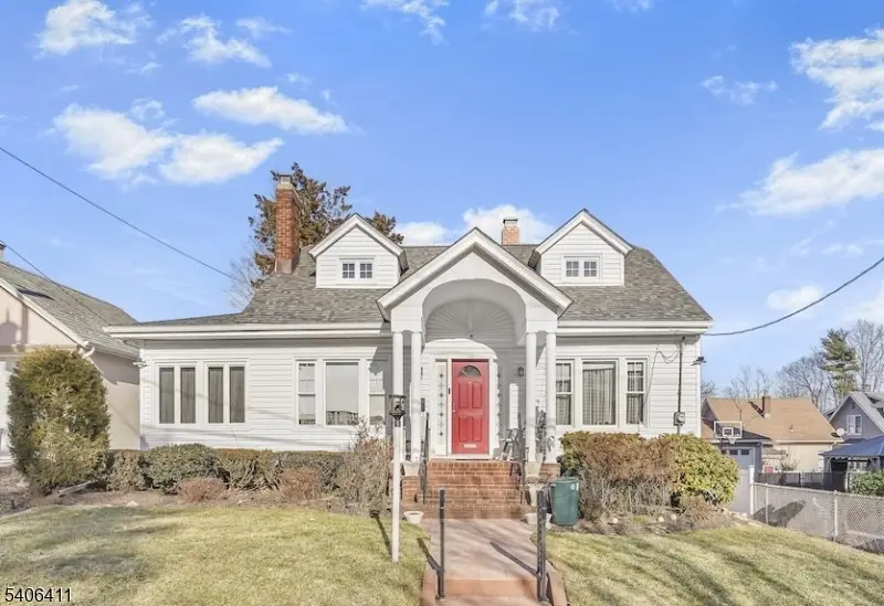 110 Gourley Ave, Clifton, NJ 07013 - Image #1