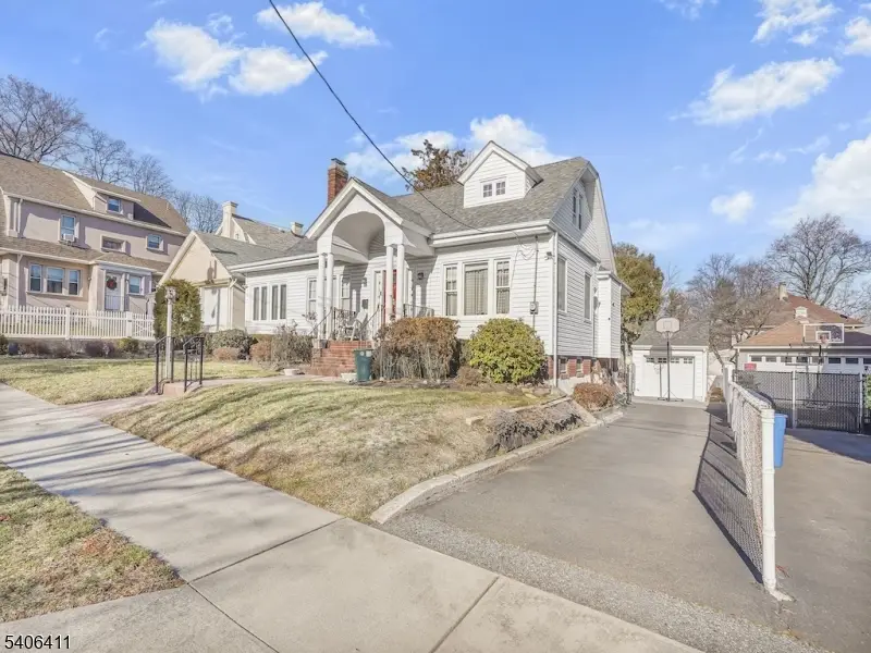 110 Gourley Ave, Clifton, NJ 07013 - Image #3