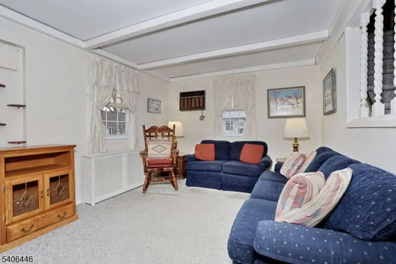 22-09 Arcadia Rd, Fair Lawn, NJ 07410 - Image #3