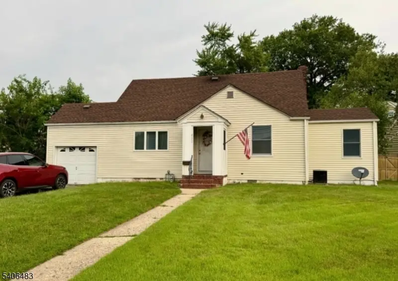 420 Academy Ter, Linden, NJ 07036 - Image #1