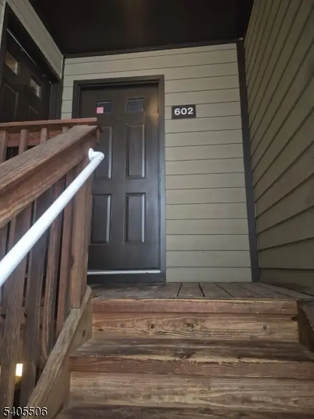 602 Village Commons, Raritan Twp., NJ 08822