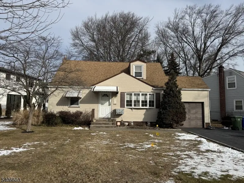 1502 Sunnyfield Dr, Linden, NJ 07036 - Image #1