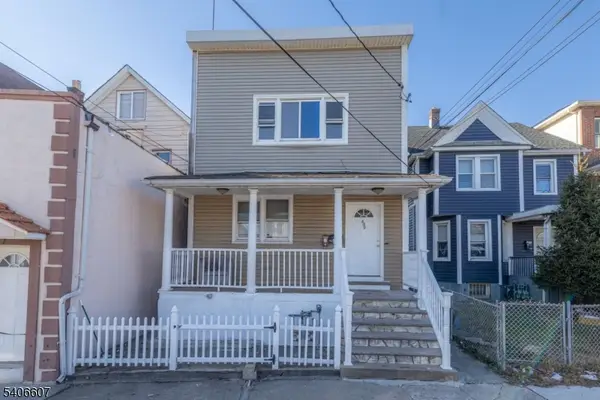 450 3rd Ave #2, Elizabeth City, NJ 07206
