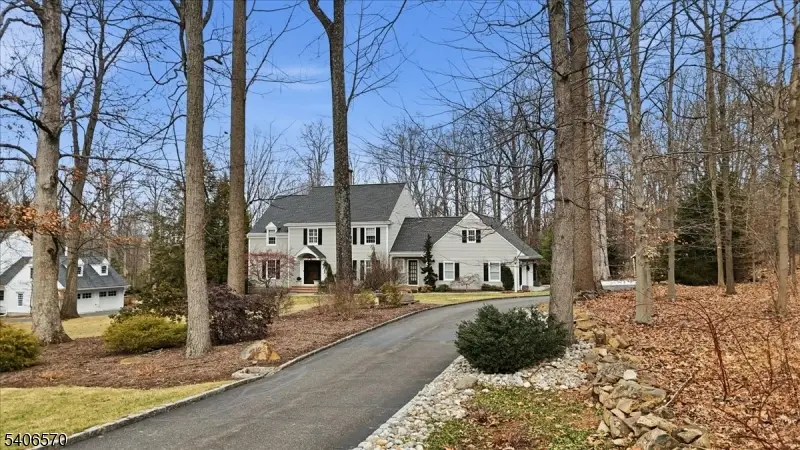 122 Old Stirling Rd, Warren, NJ 07059 - Image #1