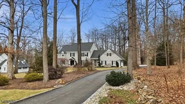 122 Old Stirling Rd, Warren Twp., NJ 07059