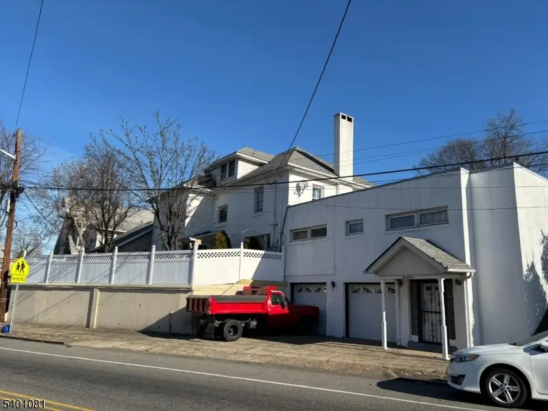 306 E 34th St, Paterson, NJ 07504 - Image #3