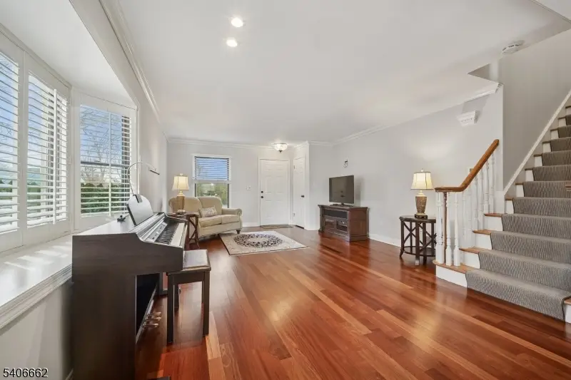 28 Morris Ave #DD, Summit, NJ 07901 - Image #2