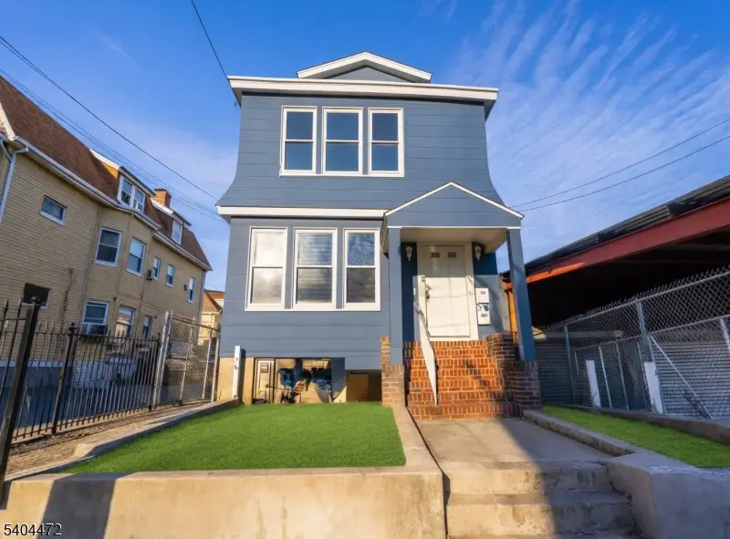 111 Scheerer Ave, Newark, NJ 07112 - Image #2