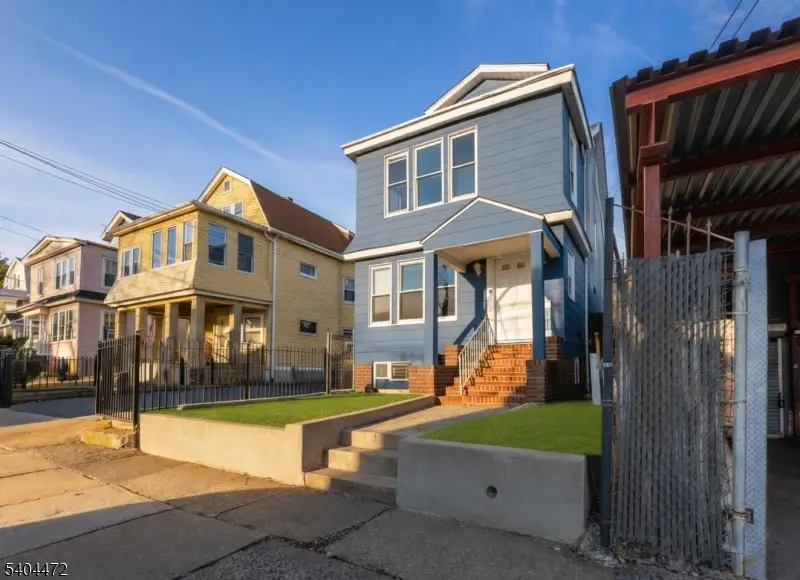 111 Scheerer Ave, Newark, NJ 07112 - Image #3