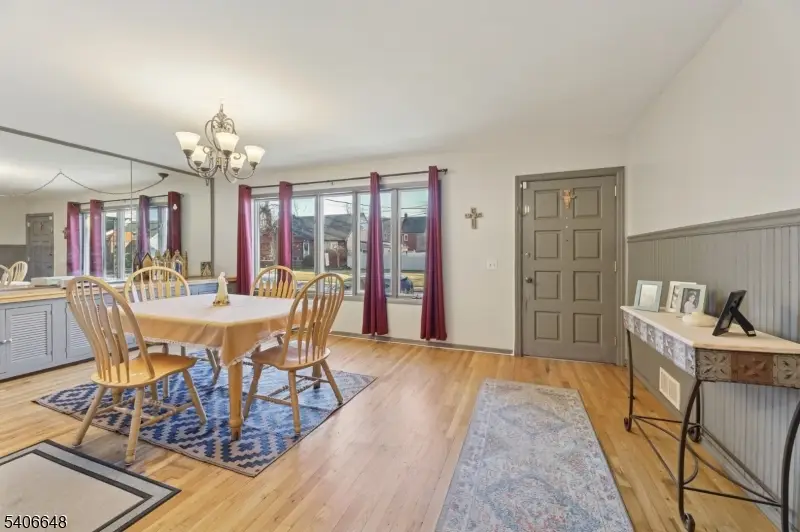 933 Mccandless Pl, Linden, NJ 07036 - Image #3