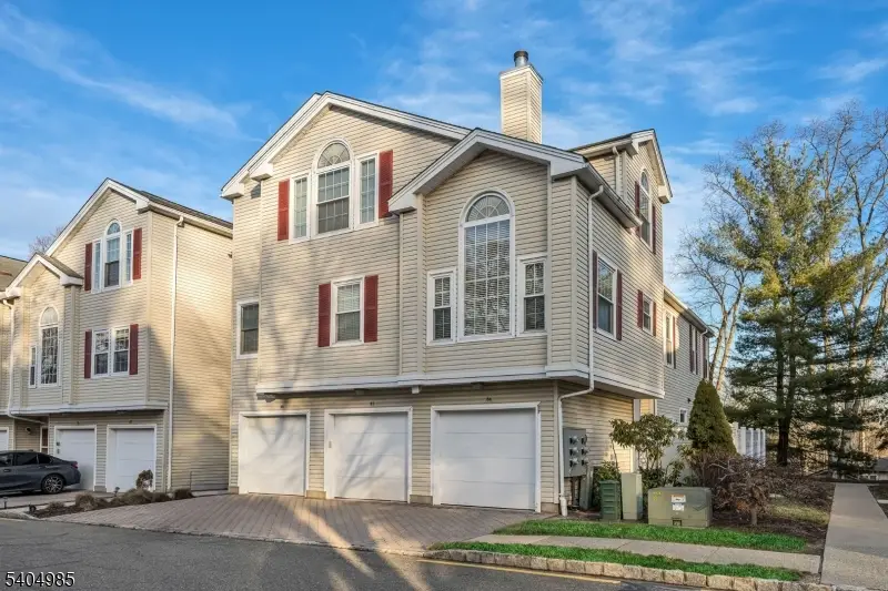 62 Witherspoon Ct, Morris, NJ 07960 - Image #1