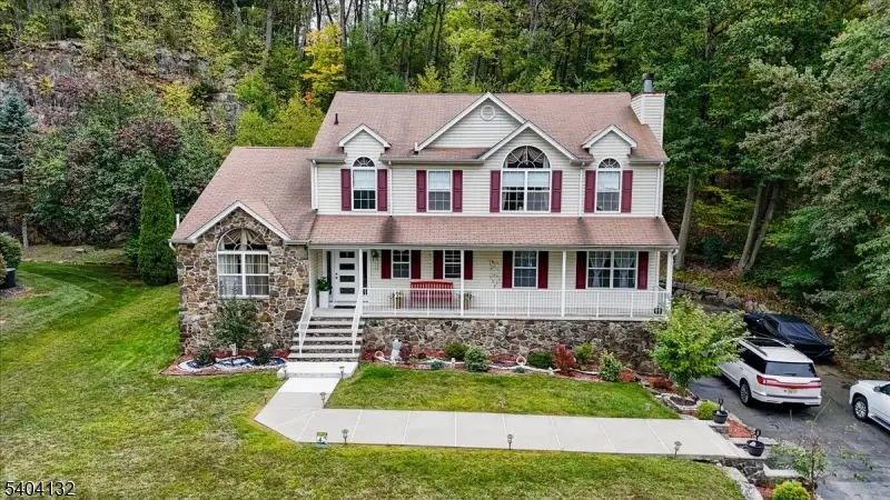 22 Cherbourg Dr, West Milford, NJ 07480 - #2