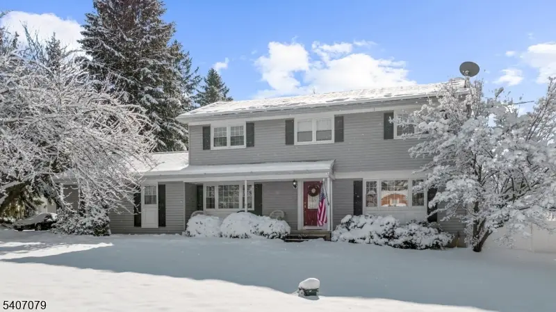 1 Oak Grove Rd, Raritan Township, NJ 08822 - Image #2