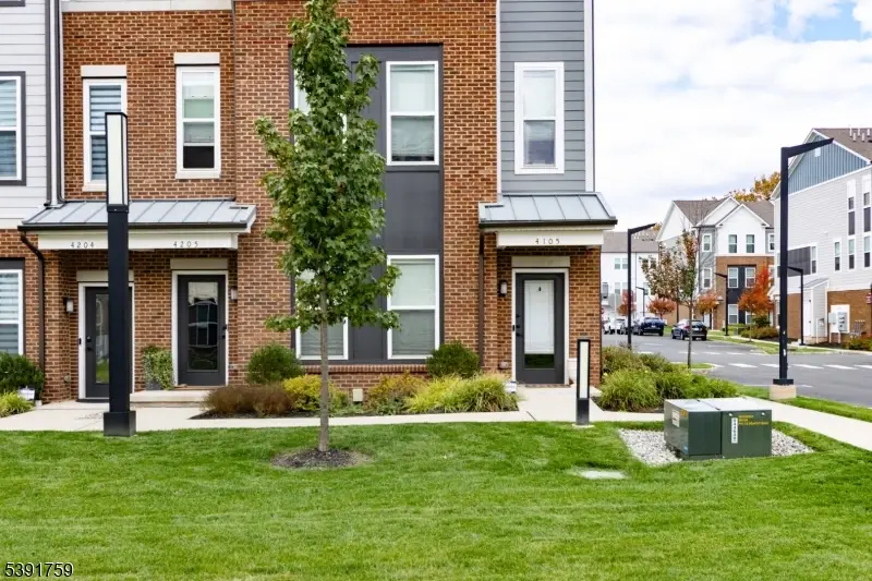 4 Sadie Cir #4105, Union, NJ 07083 - Image #1