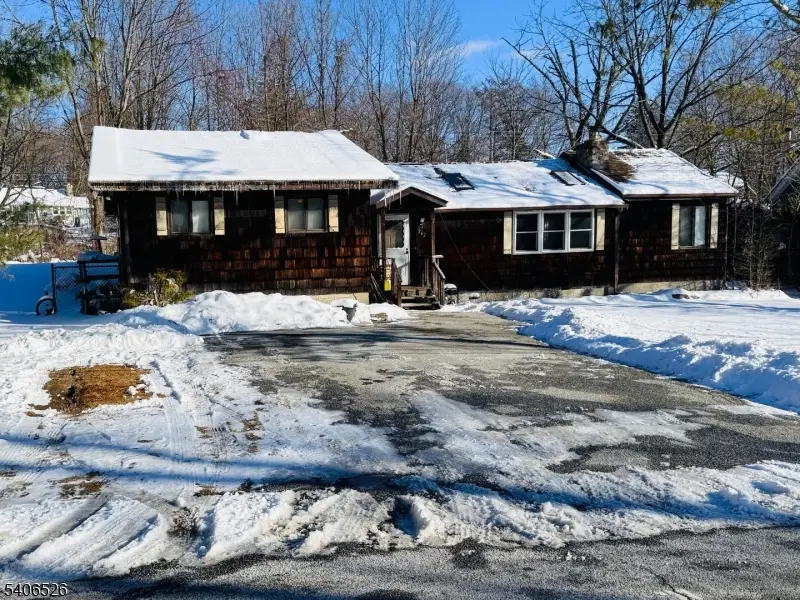 262 Wiscasset Rd, Highland Lakes, NJ 07422 - Image #1