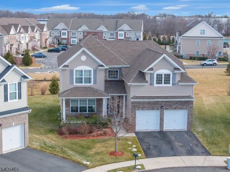 9 Schwartz Ct, Franklin Township, NJ 08873 - Image #1