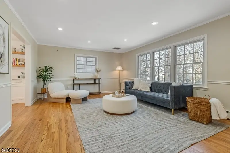 16 Little Wolf Rd, Summit, NJ 07901 - Image #3