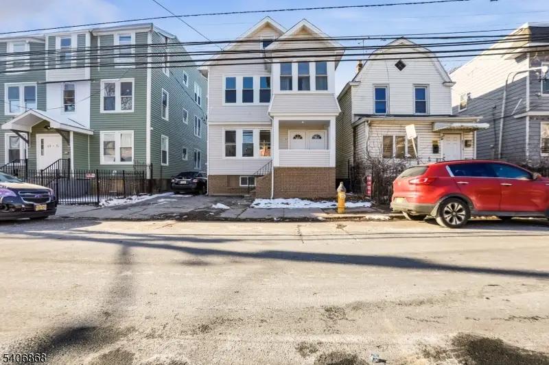 67 Brookdale Ave, Newark, NJ 07106 - Image #2