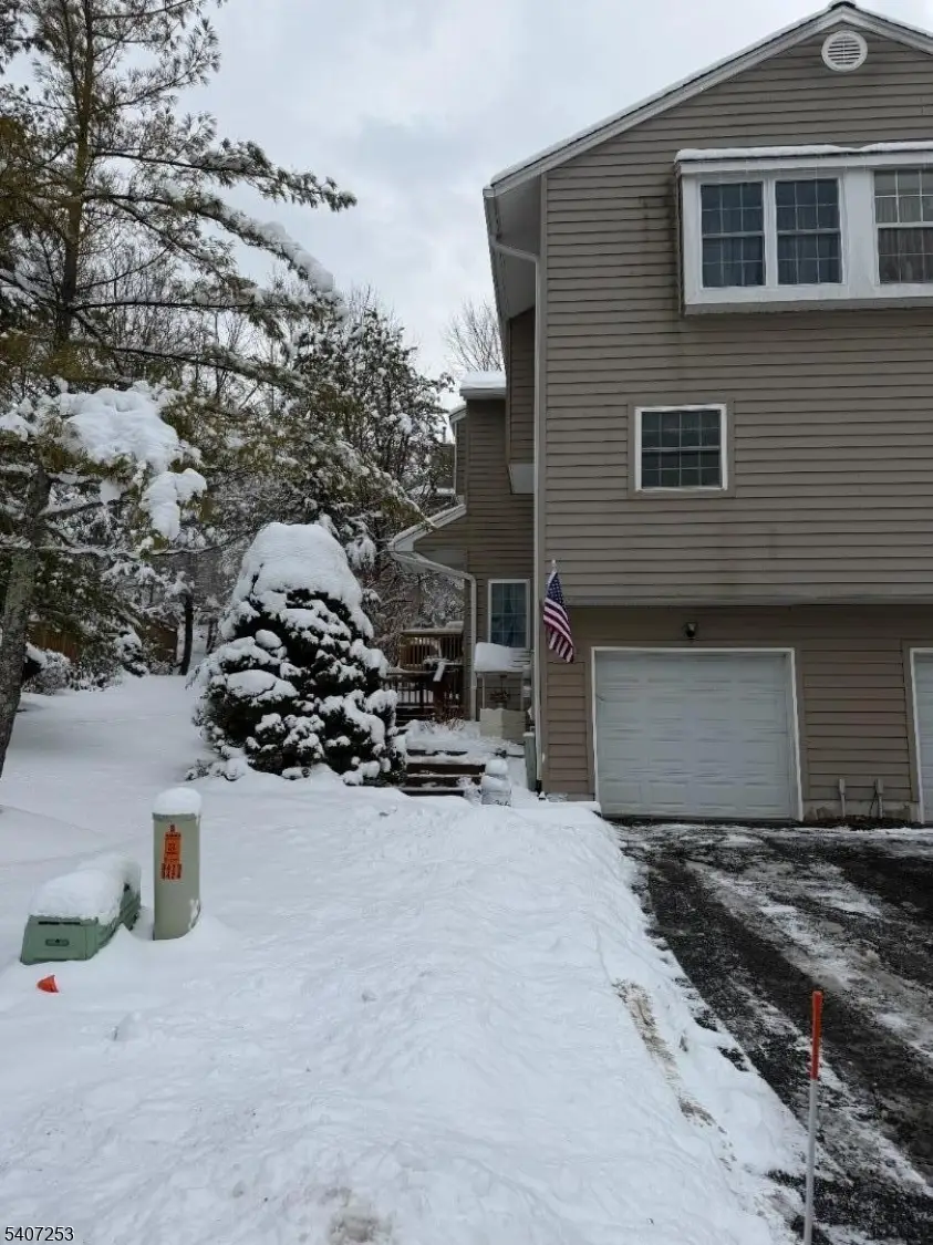 15 Rhea Run #15, Hampton Township, NJ 07860 - Image #1