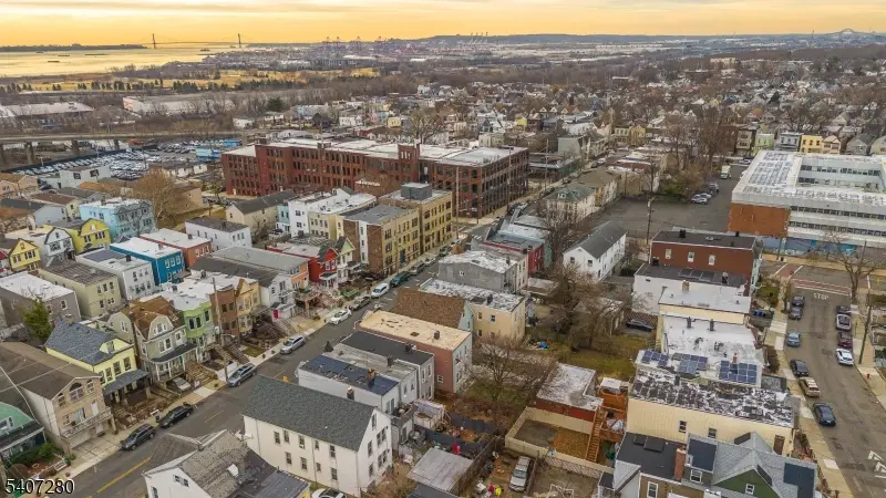 85 Arlington Ave, Jersey City, NJ 07305 - #1