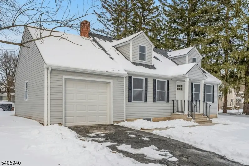 116 W Sunset Blvd, Andover Township, NJ 07860 - Image #1