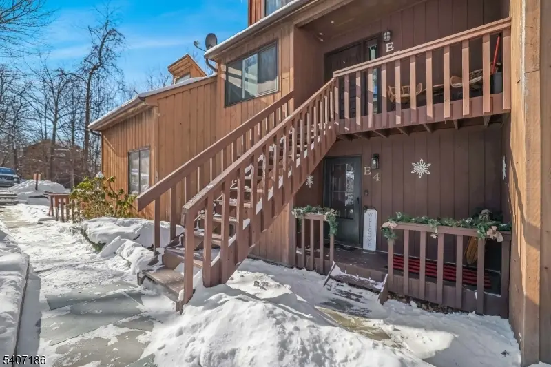 13 Village Way #4E, Vernon Township, NJ 07462 - Image #1