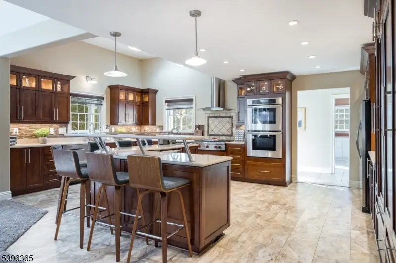 15 Ditzel Farm Ct, Scotch Plains, NJ 07076 - Image #2