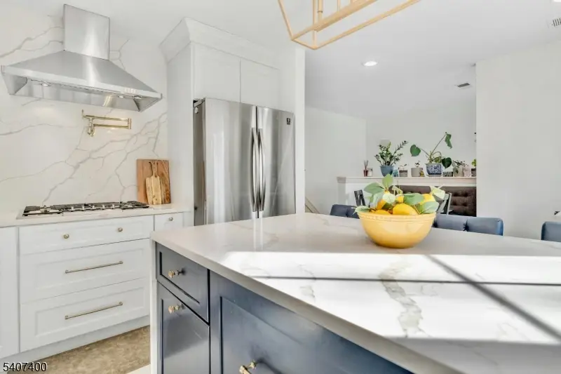 1004 Cypress Ln, East Brunswick, NJ 08816 - Image #3