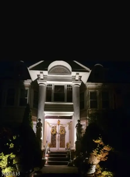 871 Colonia Rd, Elizabeth, NJ 07208 - Image #2