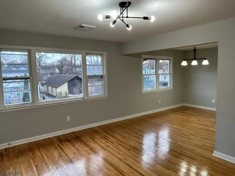 40 Johnson Ave, Cranford, NJ 07016 - Image #3