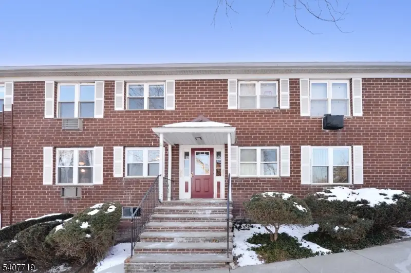 100 Pierson Miller Dr #4, Pompton Lakes, NJ 07442 - Image #1