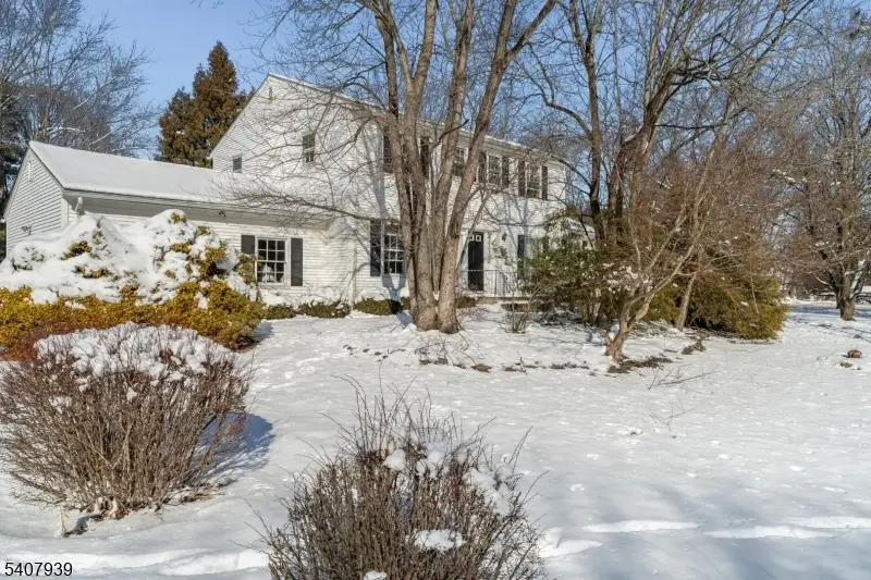 3 Meadow Lark Ct, Raritan Township, NJ 08822 - Image #2