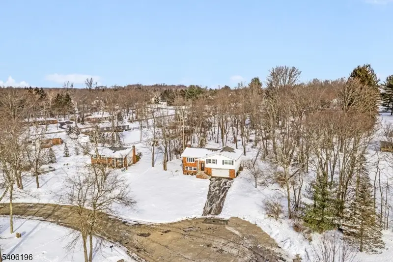 5 Willow Dr, Washington, NJ 07853 - #3