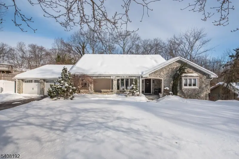 69 Buena Vista Dr, Ringwood, NJ 07456 - Image #1