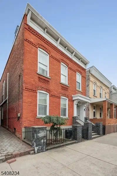 13 W 16th St, Bayonne, NJ 07002 - #3