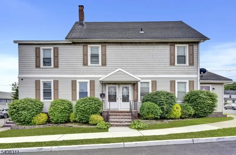 601 Ridgeway Ave, Sayreville, NJ 08879 - Image #2