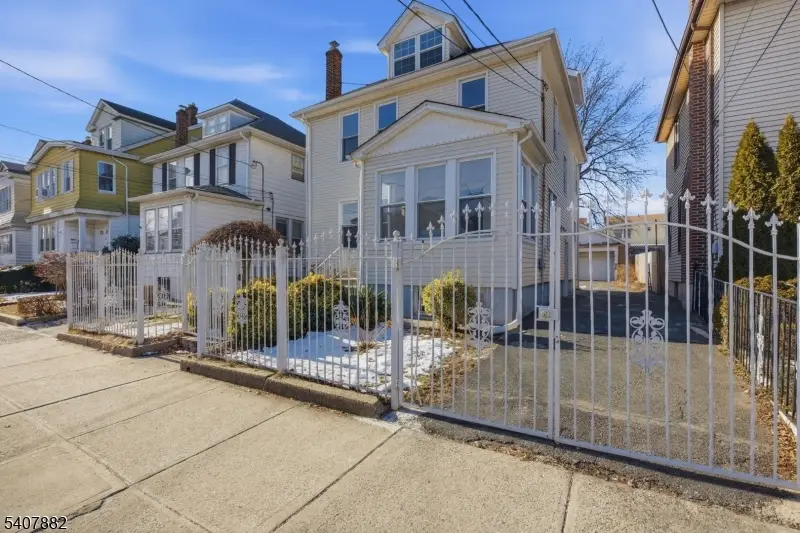 88-90 N 10th St, Newark, NJ 07107 - Image #2