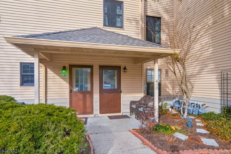 400 Daisy Ct, Jackson Township, NJ 08527 - Image #2