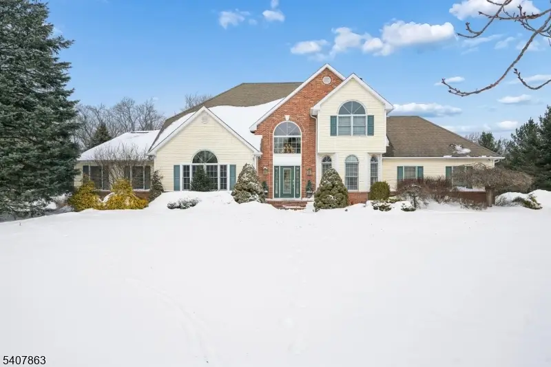 11 Rice Ln, Washington, NJ 07853 - Image #1