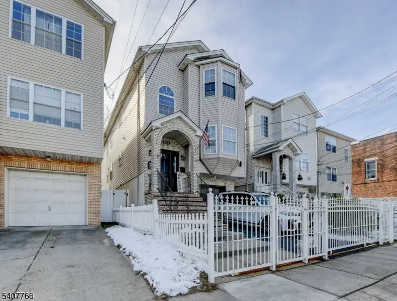 1008 E Grand St, Elizabeth, NJ 07201 - #2